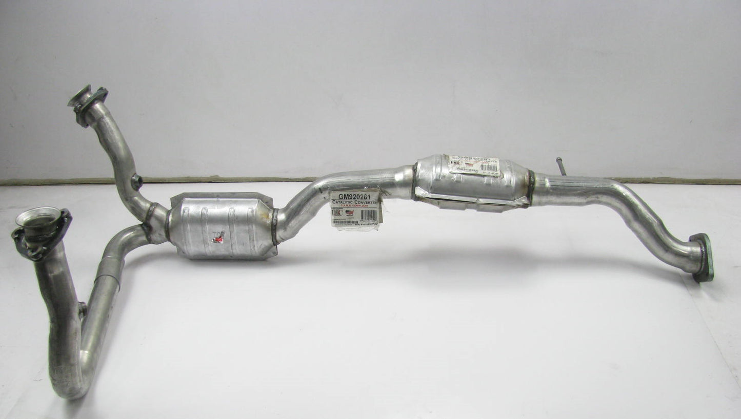 DEC GM920261Direct Fit Catalytic Converter 2000-2002 GMC Jimmy Blazer 4WD CARB