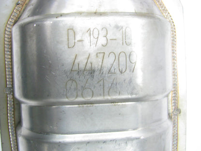 DEC GM920261Direct Fit Catalytic Converter 2000-2002 GMC Jimmy Blazer 4WD CARB