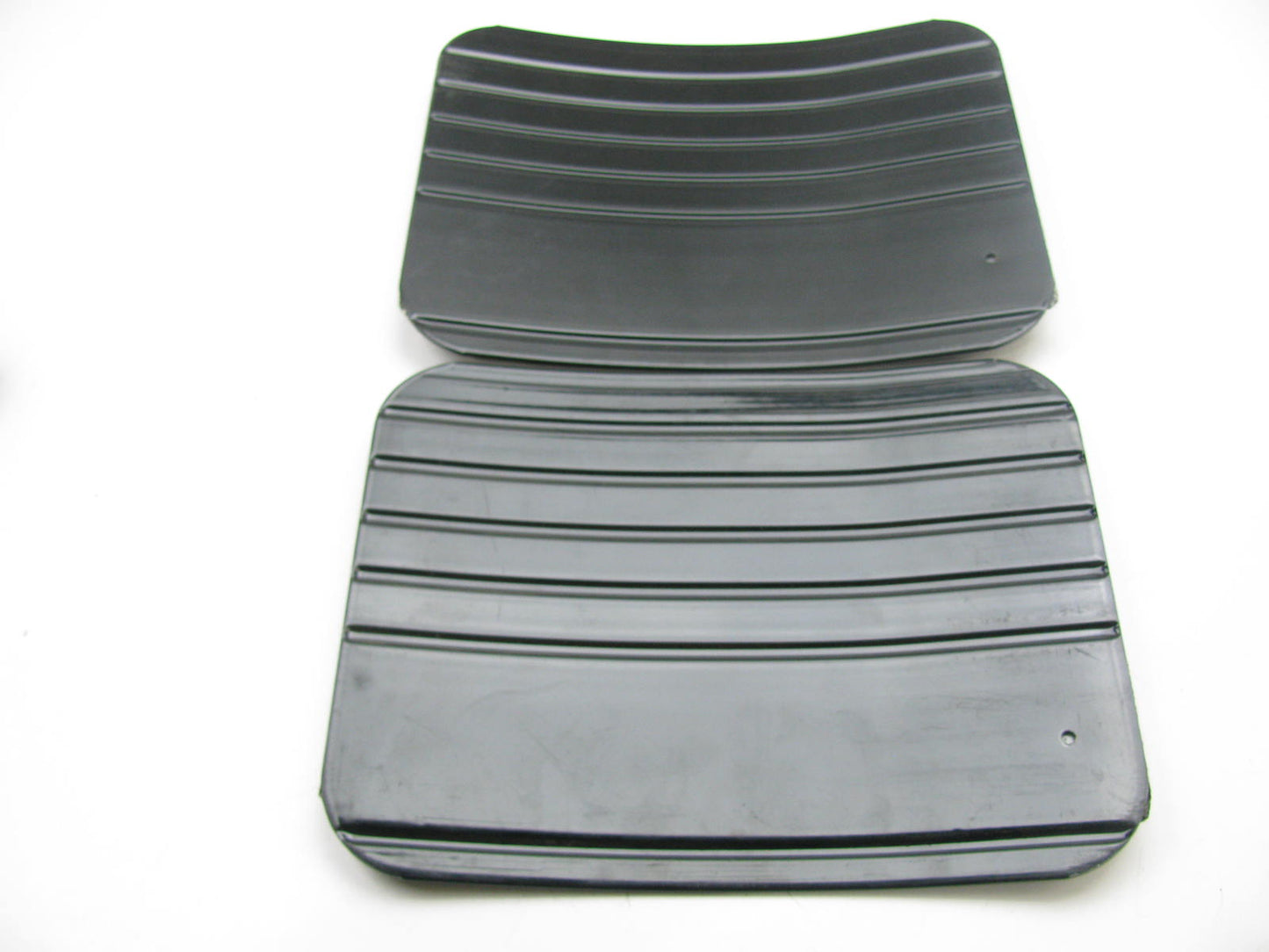 Dee Zee 11-957 Splash Guards / Mud Flaps