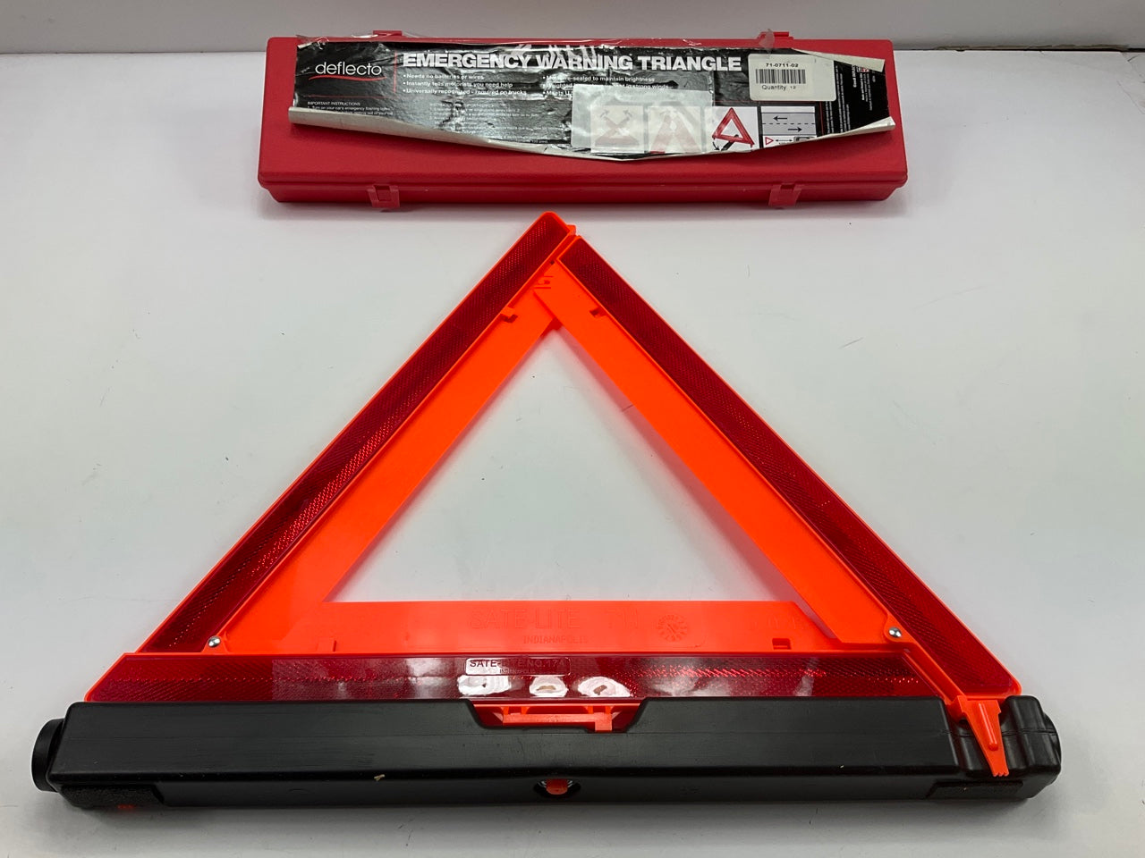 Deflect-O 71-0711-02 Early Warning Safety Triangle For Truck / Car Safety