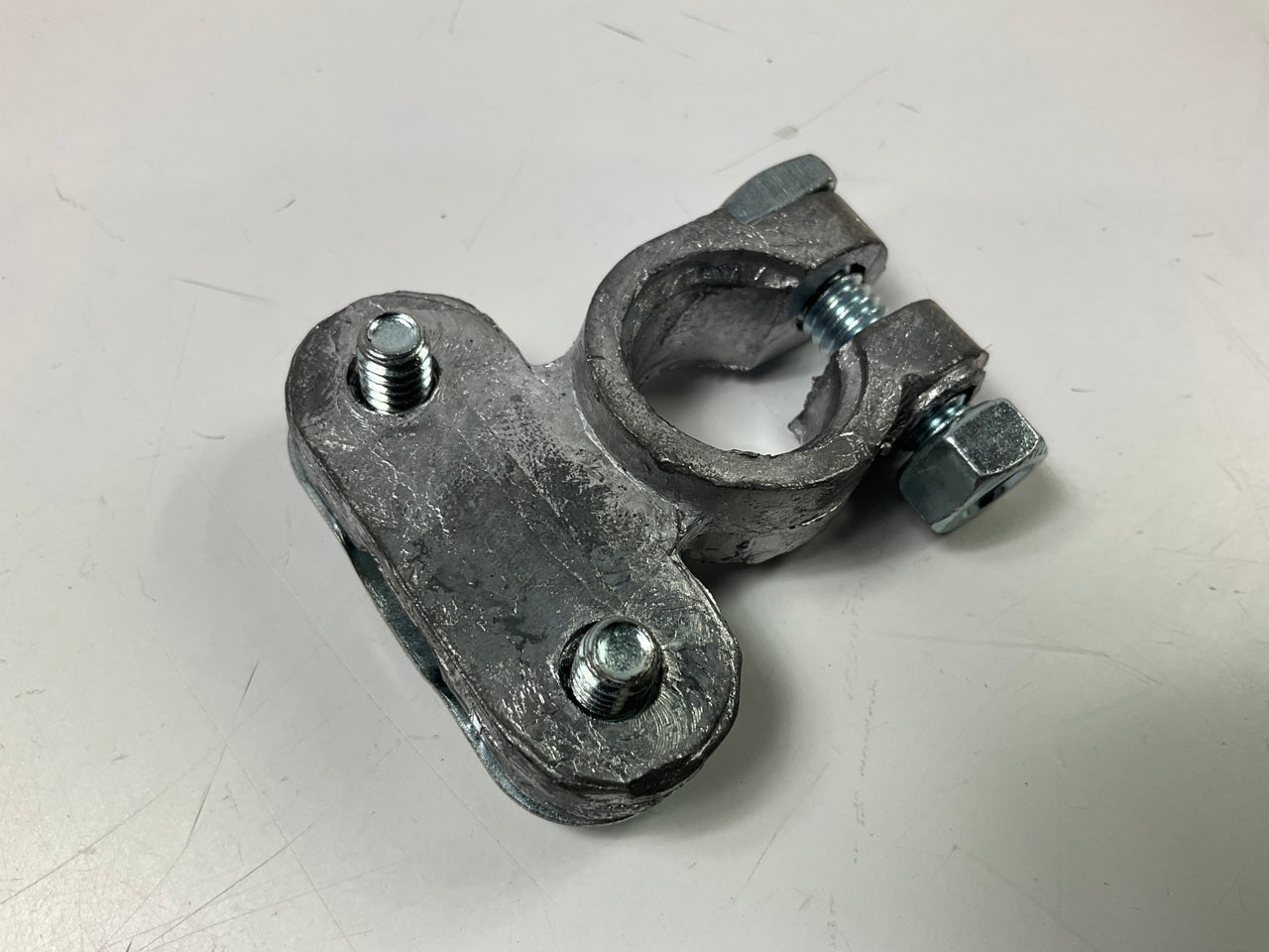 Deka 00366 Heavy Duty Top Post Battery Terminal Clamp