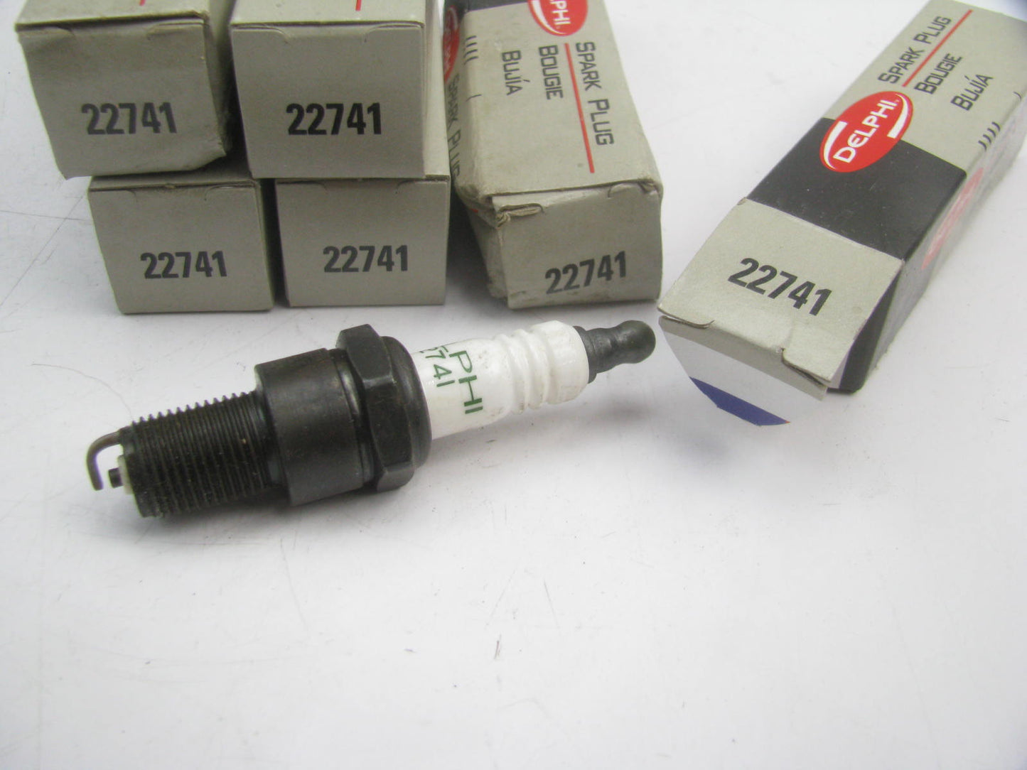 (6) Delphi 22741 Spark Plugs