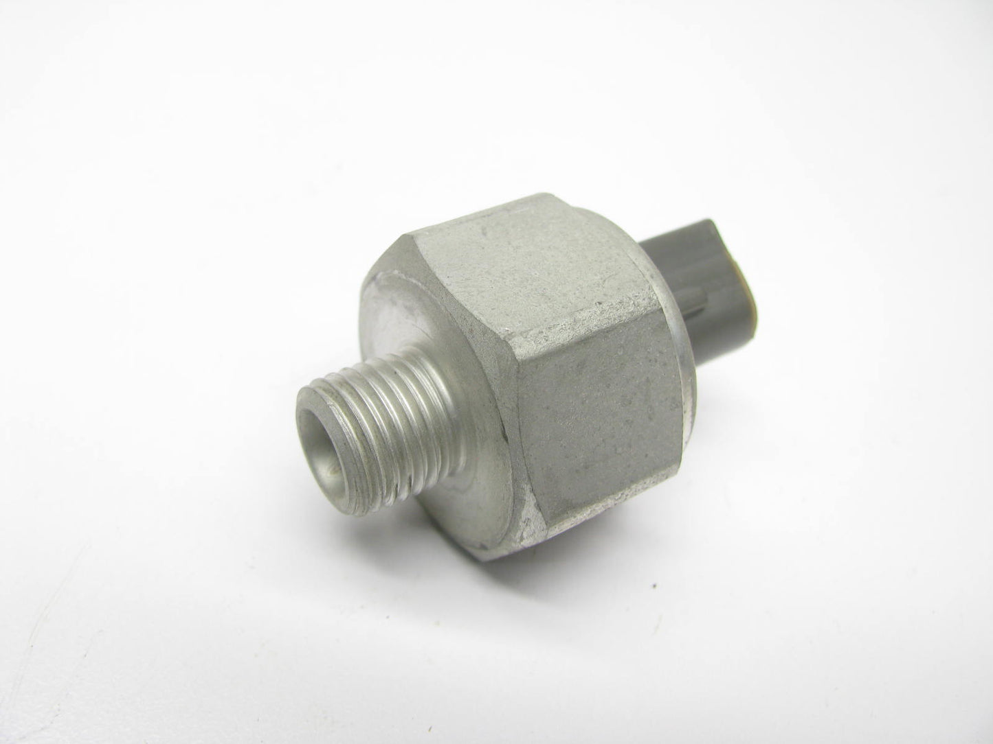 Genuine OEM DENSO Ignition Knock Detonation Sensor - 1992-1997 Lexus SC300 2JZGE