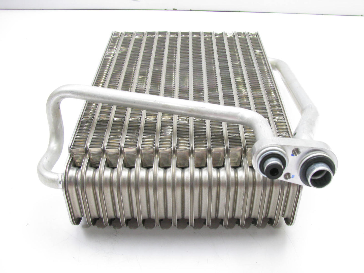 Delphi EP20040 (Auxiliary) A/C Evaporator Core For 2007-10 GM 5.3L 6.0L 6.2L V8