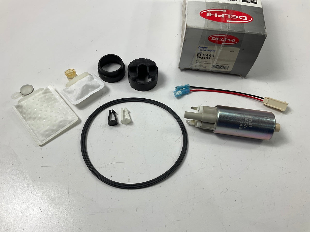 MISSING GASKETS / SEALS - Delphi FE0443 Fuel Pump Kit, Comes As Shown
