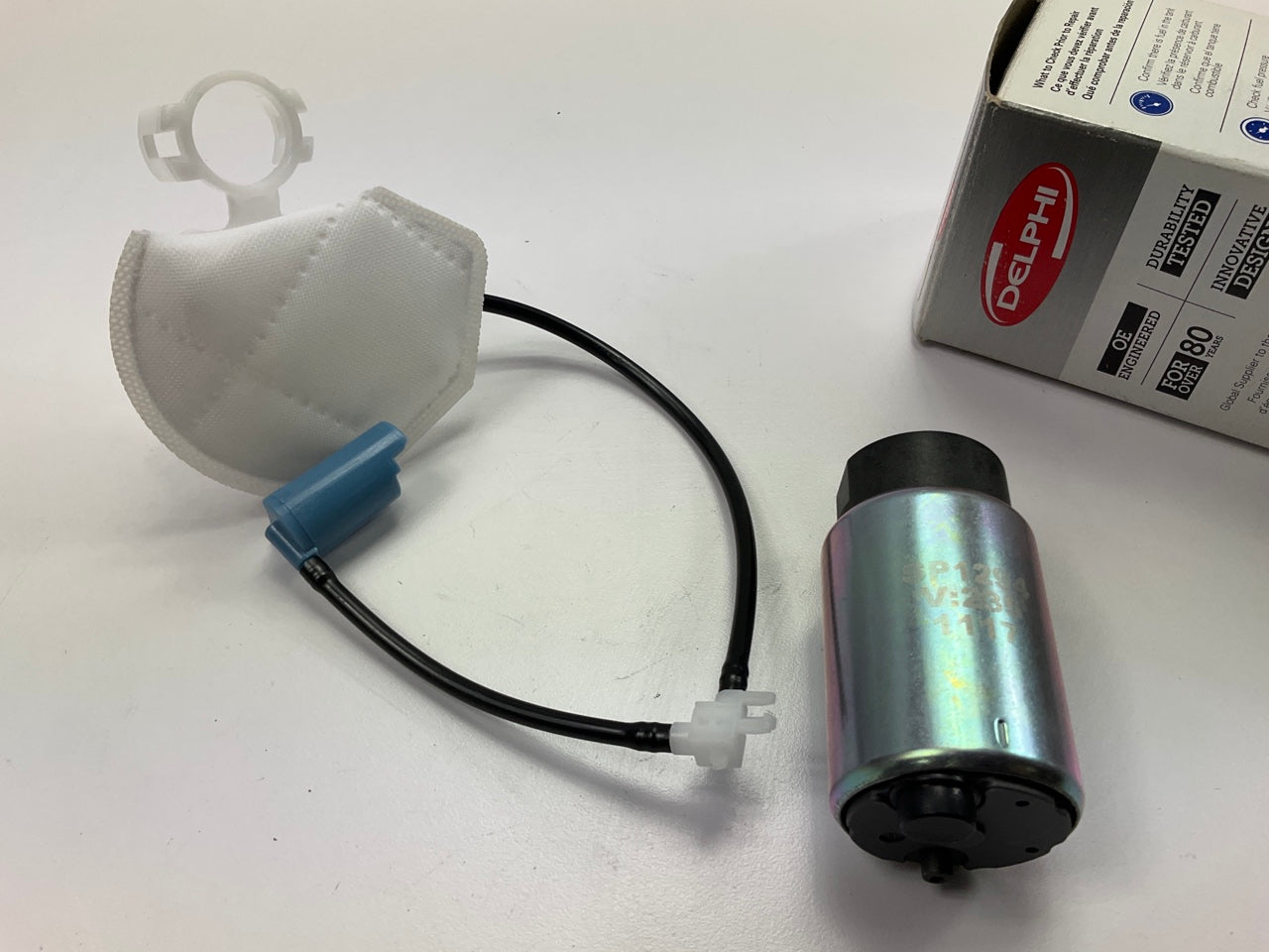 Delphi FE0670  Electric Fuel Pump W/ Strainer