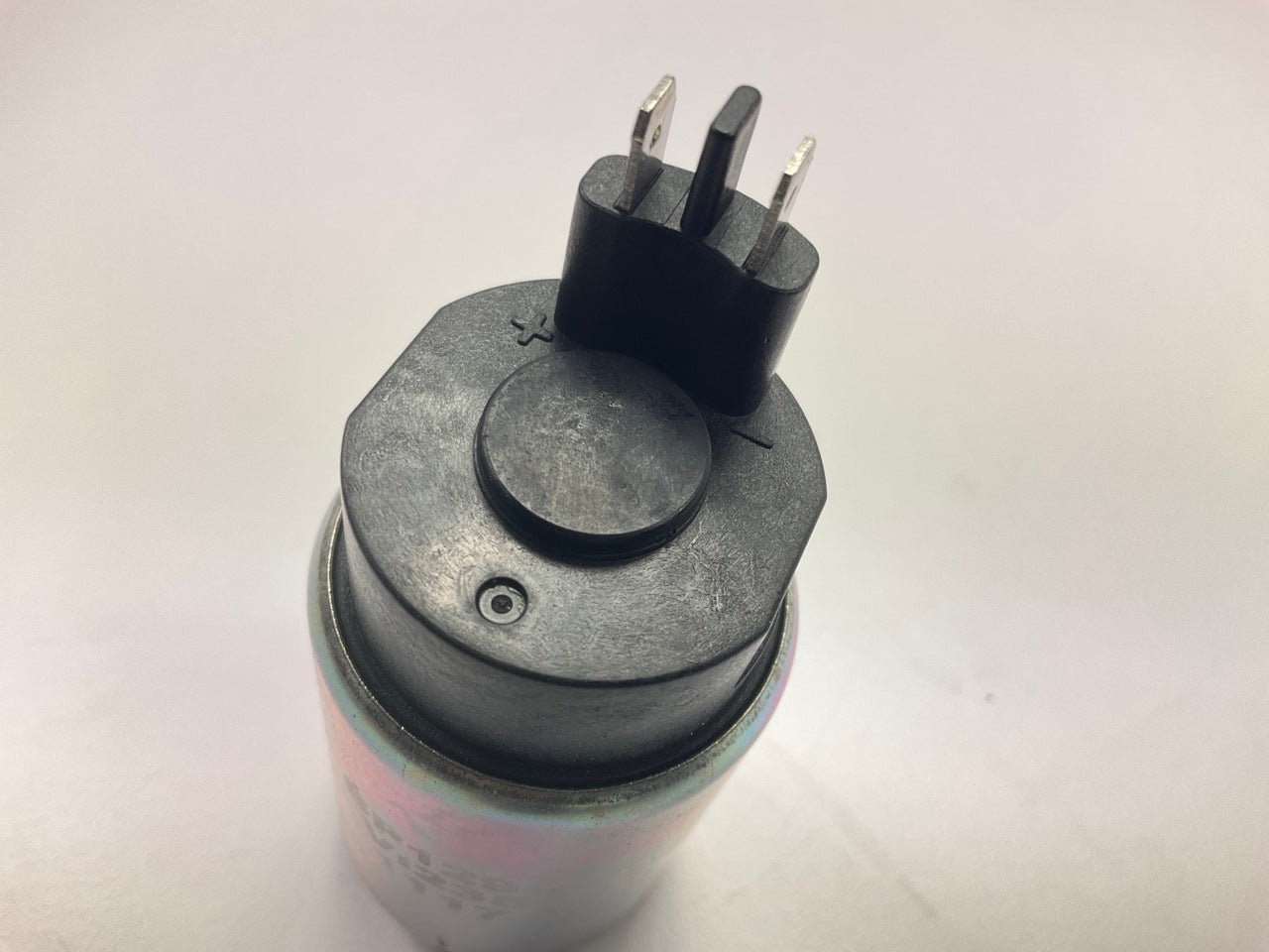 Delphi FE0670  Electric Fuel Pump W/ Strainer