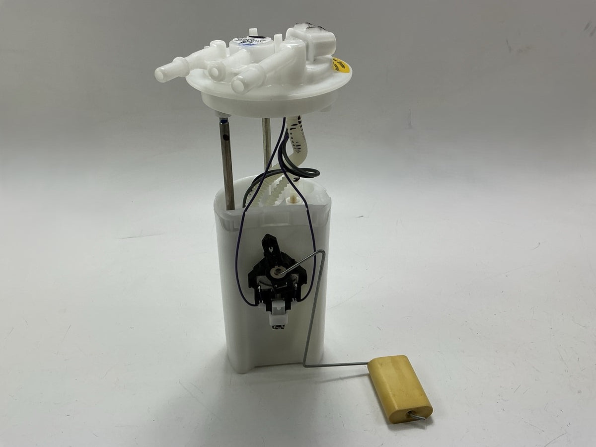 Delphi FG0038 Fuel Pump Module - 1995 Chevrolet Tahoe, 1995 GMC Yukon