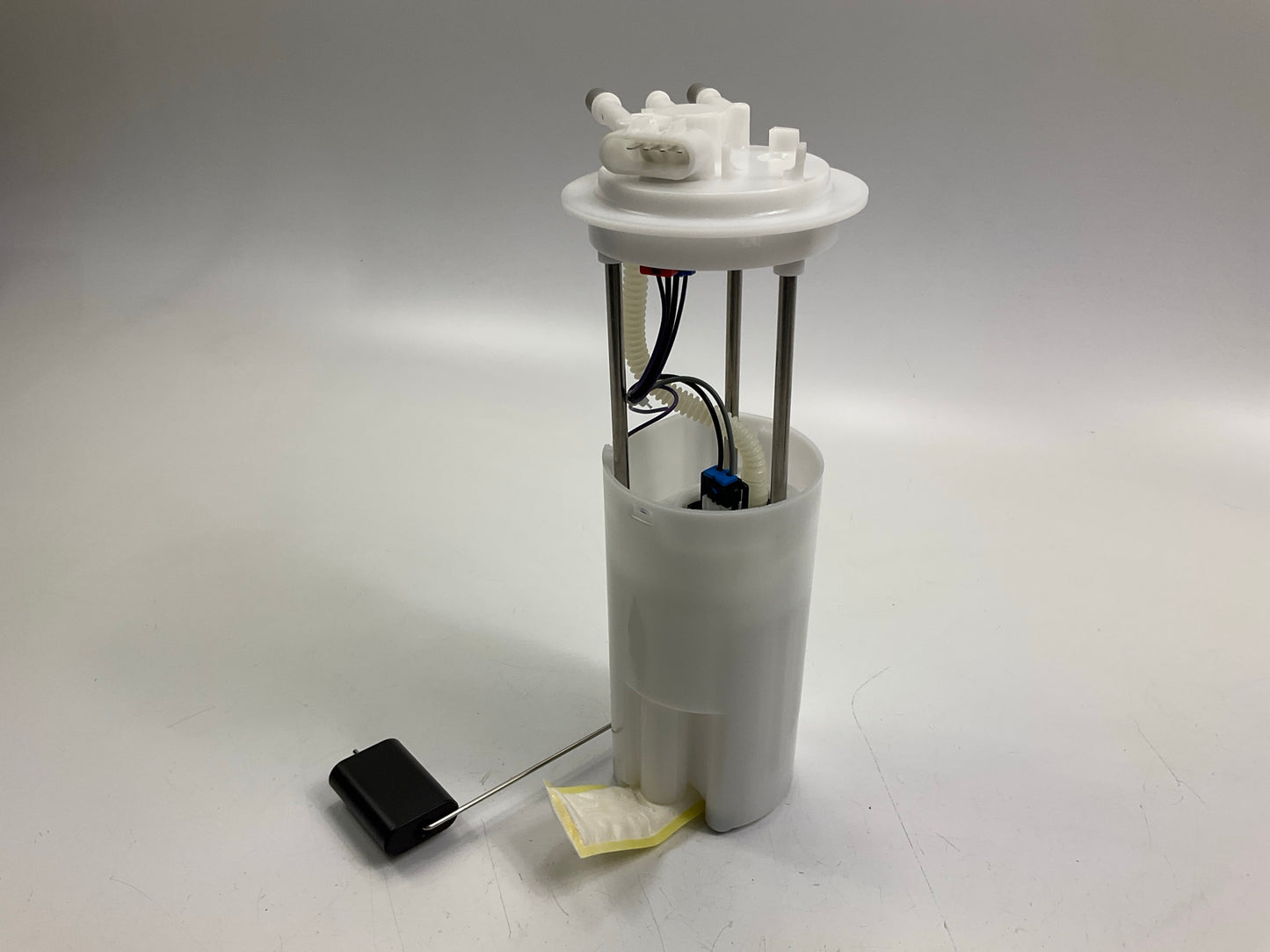 Delphi FG0084 Fuel Pump - 1996-1997 Chevrolet Tahoe, GMC Yukon 5.7L V8
