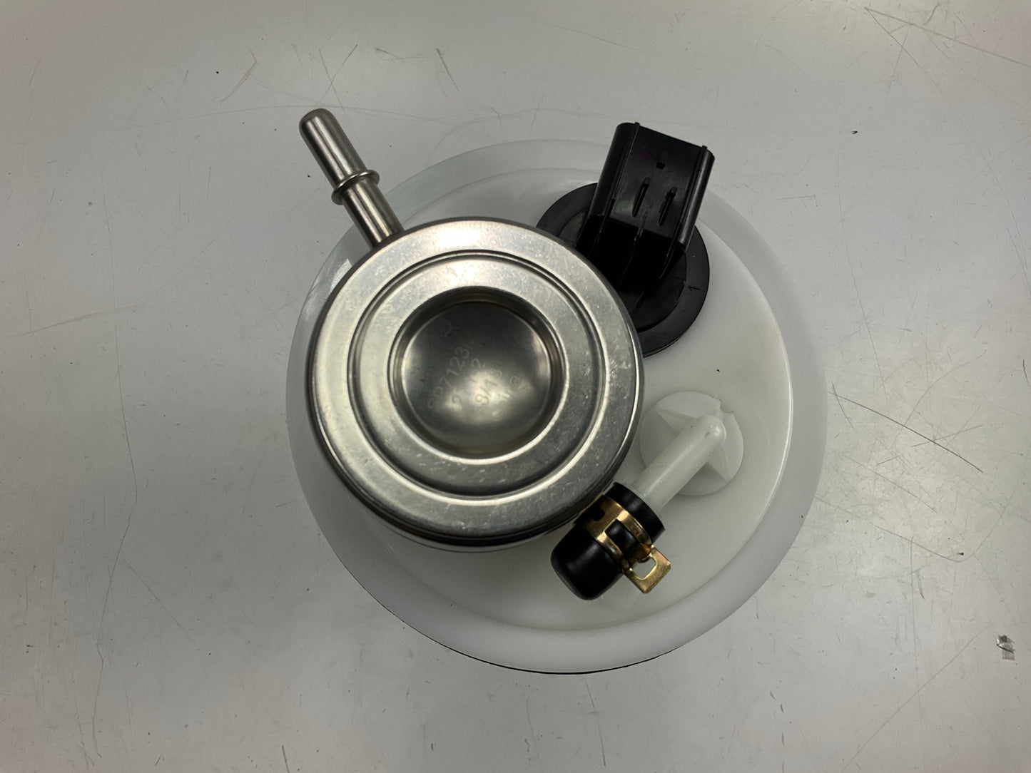 Broken / Damaged Float. See Actual Photos - Delphi FG0278 Fuel Pump Module