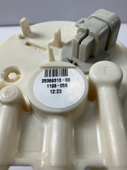 Delphi FG0329 Fuel Pump Module 2003 Chevrolet Express 6.0L 3500,  55 Gallon Tank