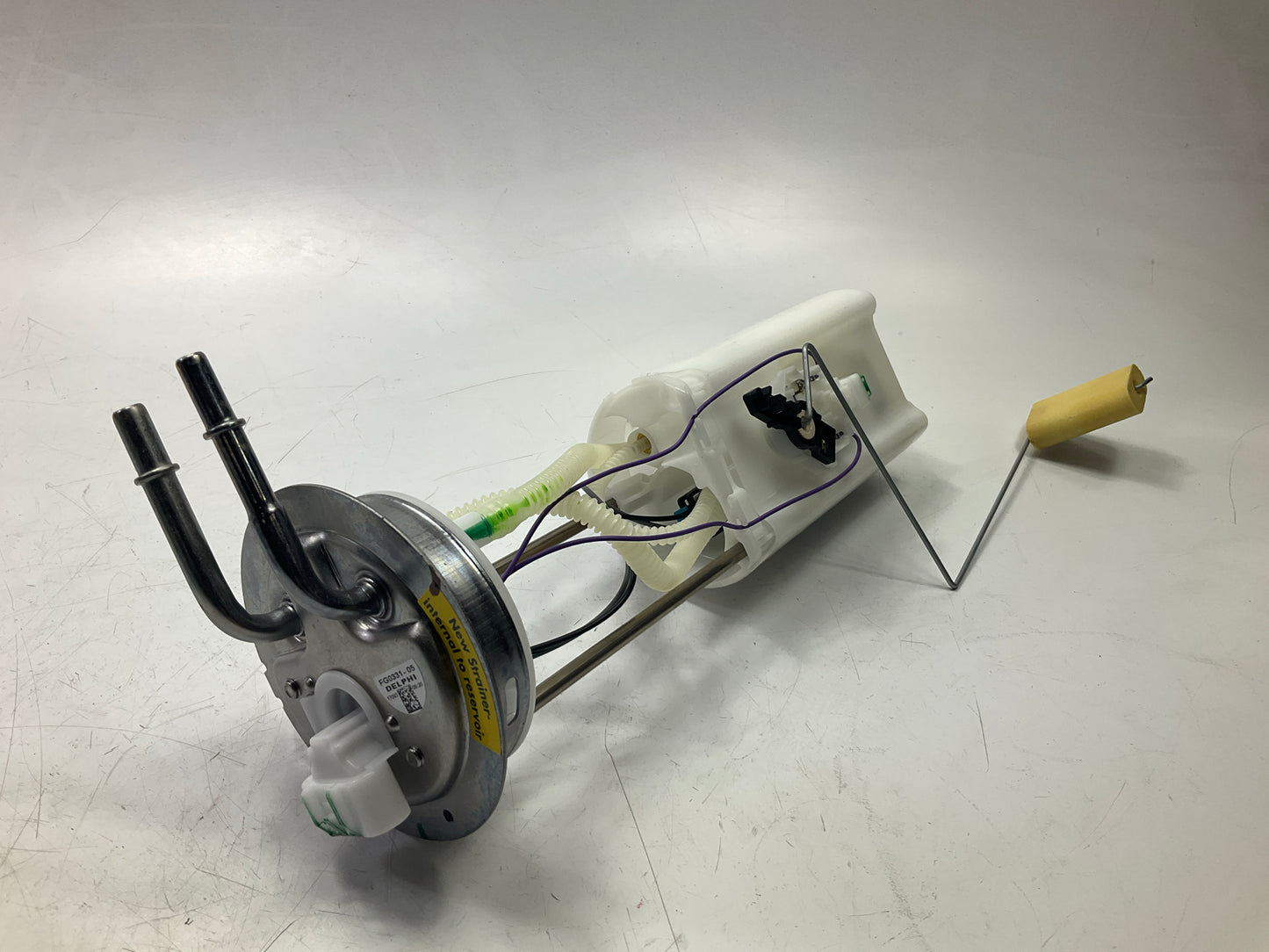 Delphi FG0331 Fuel Pump For 2003 Hummer H2 6.0L Gas