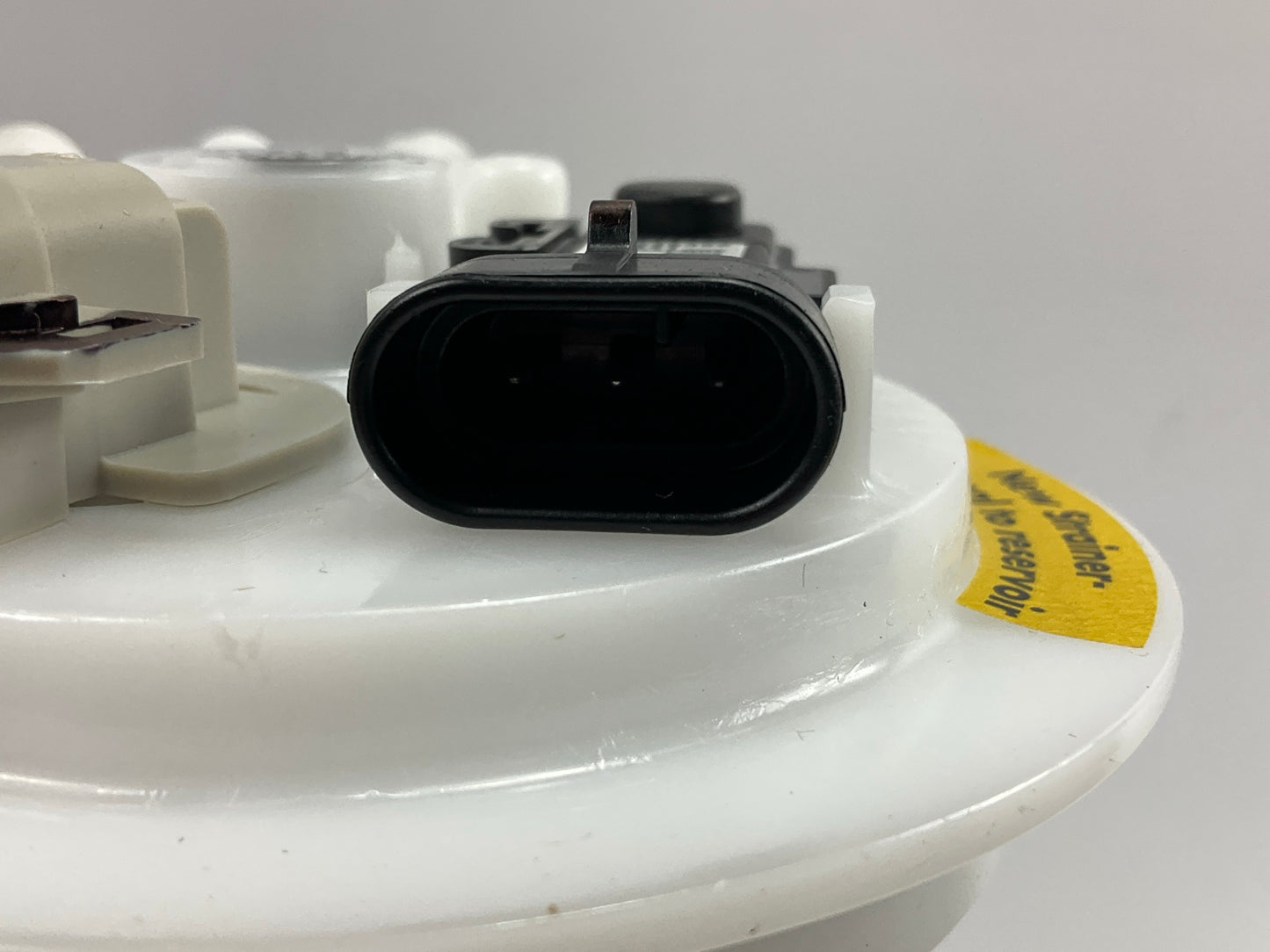 Delphi FG0342 Fuel Pump - 2004-2005 Chevy Impala, Monte Carlo, Buick Century