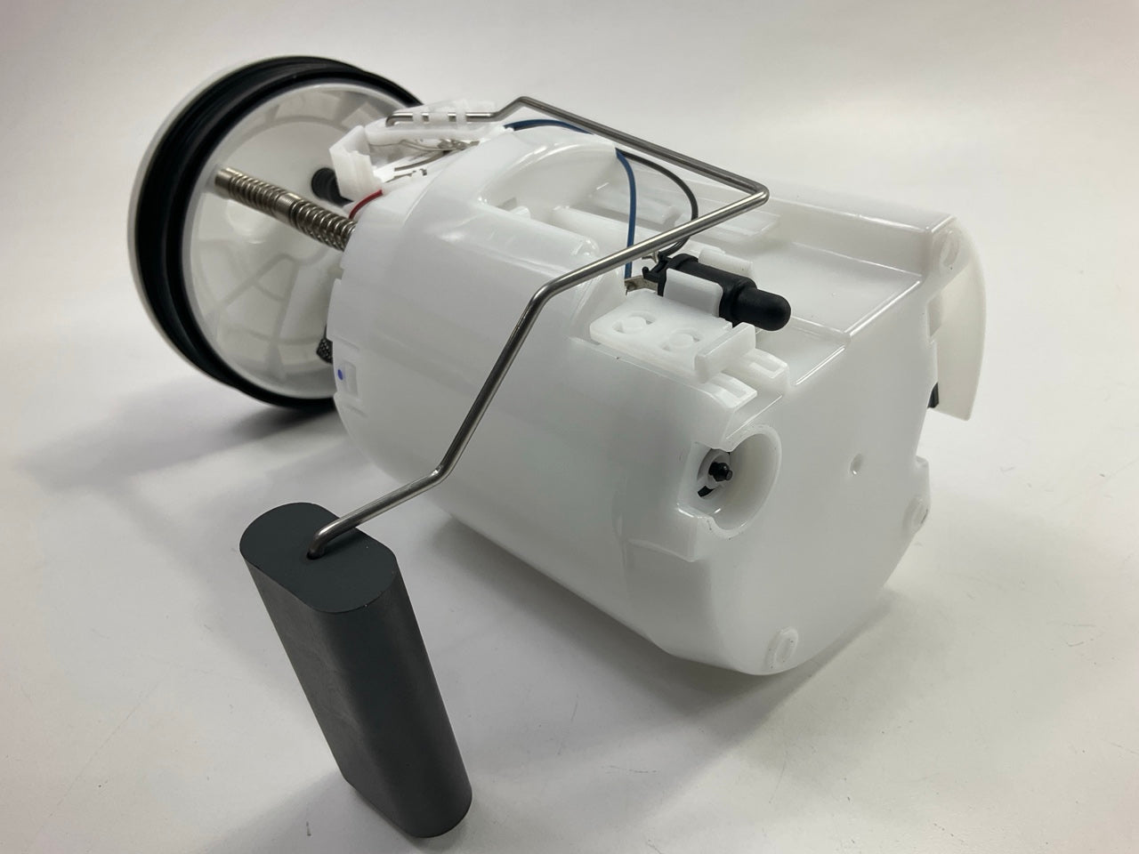 Delphi FG0501 Fuel Pump Module Assembly For 2002-2003 Nissan Altima