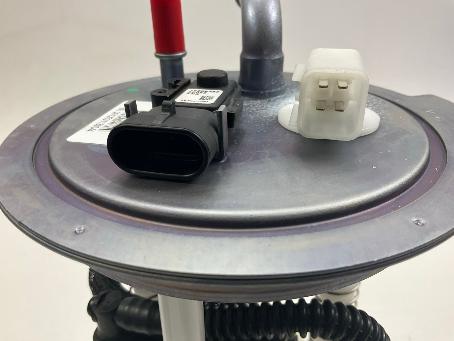 Damaged Box - Delphi FG0516 Fuel Pump Module
