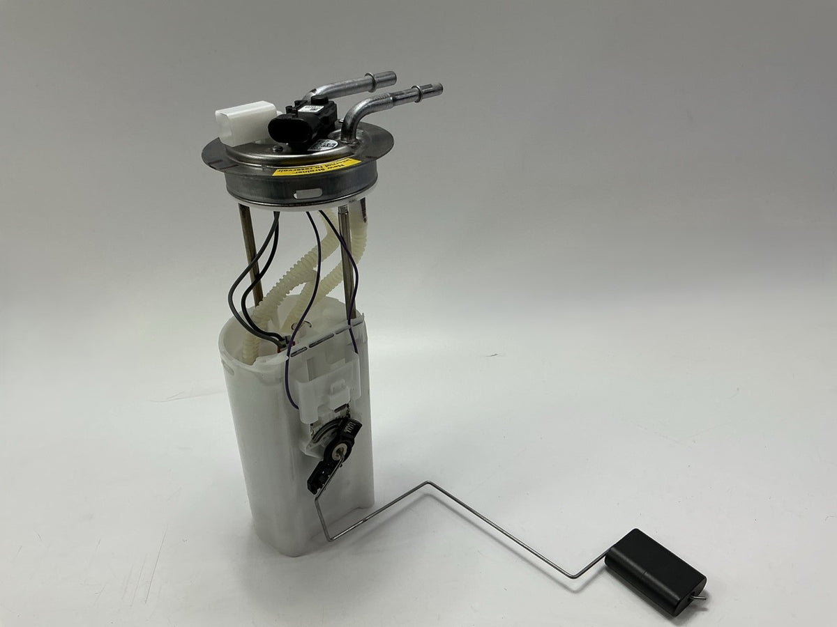 Delphi FG0810 Fuel Pump Module - 2002-2004 Chevrolet Tahoe, GMC Yukon