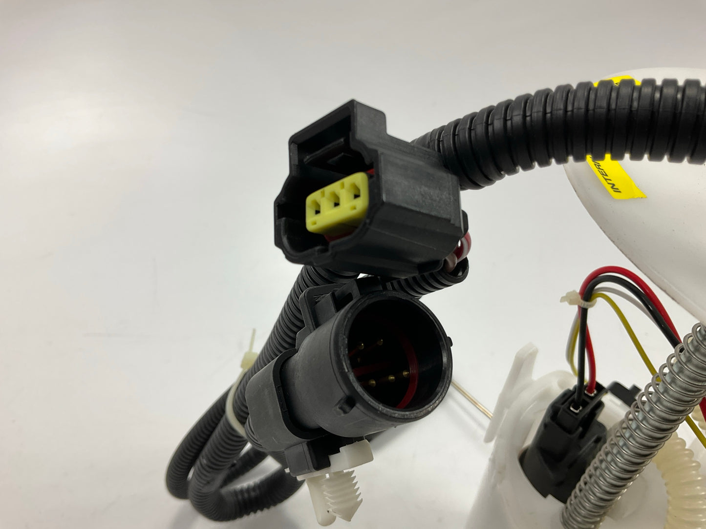 Delphi FG0926 Fuel Pump Module Assembly