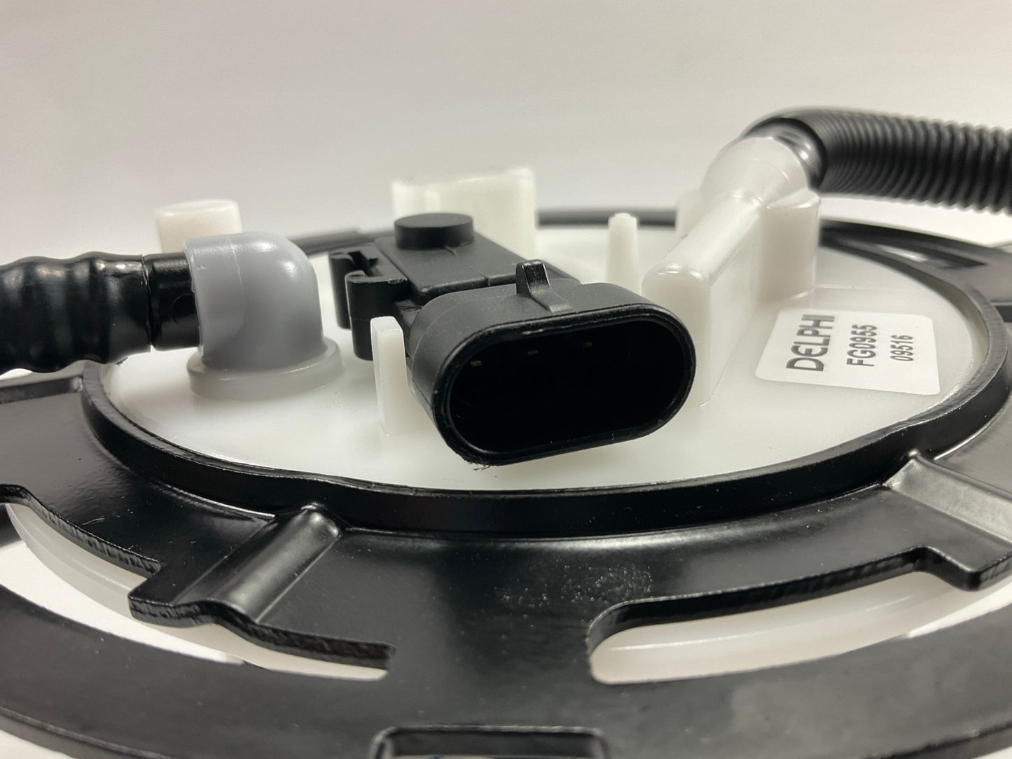 Delphi FG0955 Fuel Pump Module Assembly For 2007-2008 Chevrolet Malibu 3.5L-V6