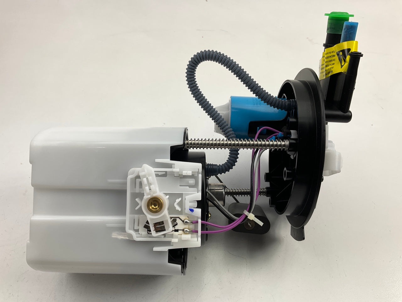 Delphi FG0974 Fuel Pump Module For 2006-2008 Chevrolet HHR