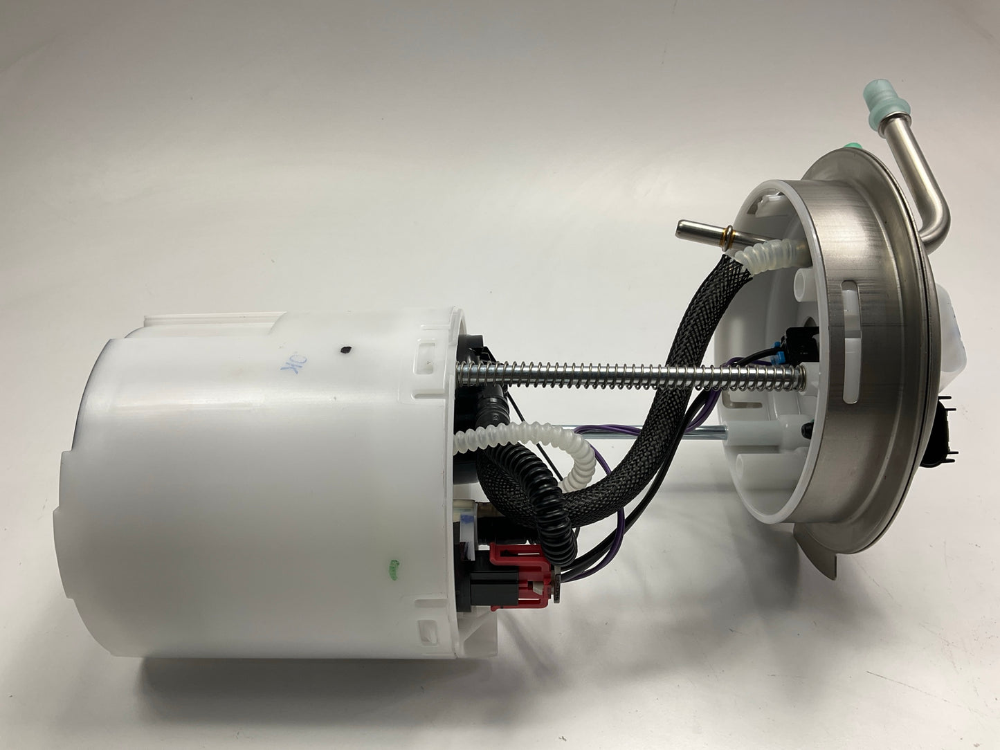 Delphi FG1054 Fuel Pump Module - 2008-2014 Chevrolet Tahoe, GMC Yukon