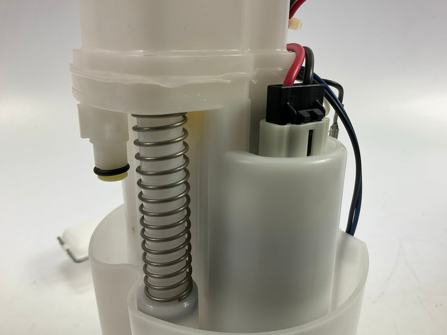 Delphi FG1084 Fuel Pump Module For 2003-2009 Nissan 350Z