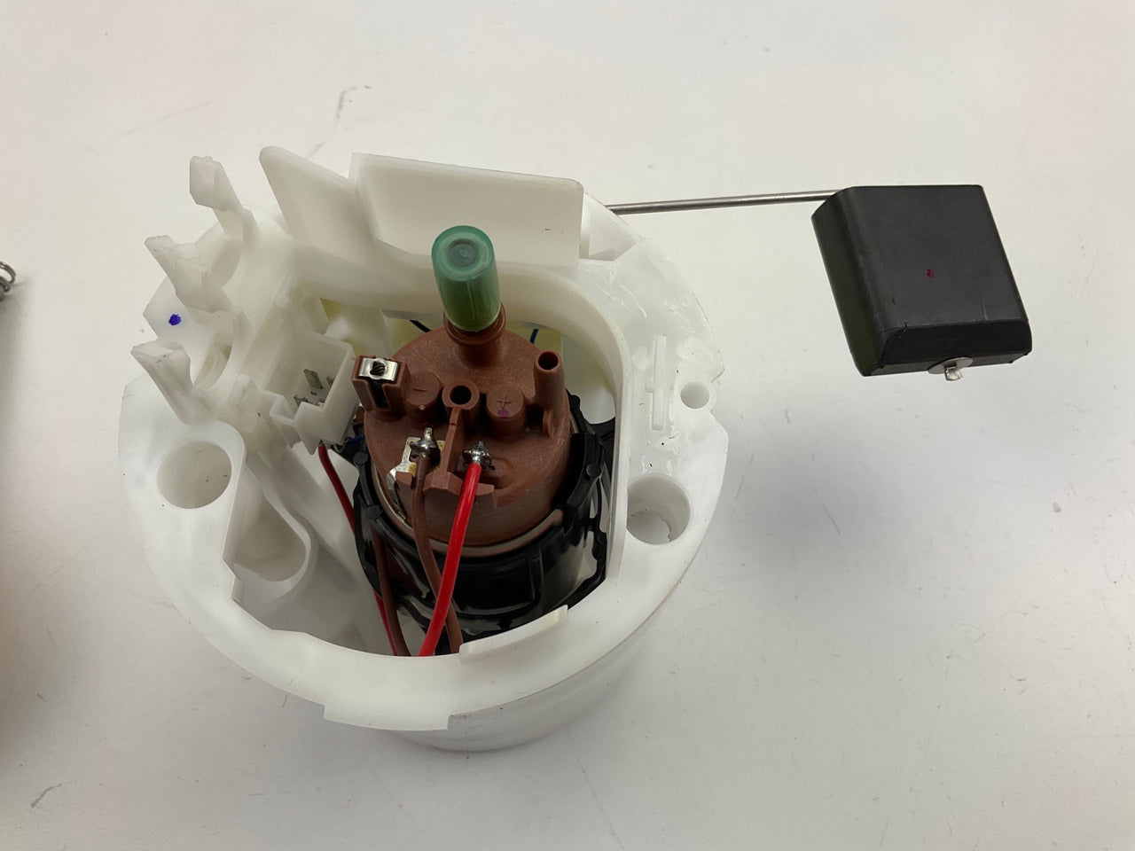 Delphi FG1702 Electric Fuel Pump Module For 2003-2006 Mercedes-Benz E320 E500