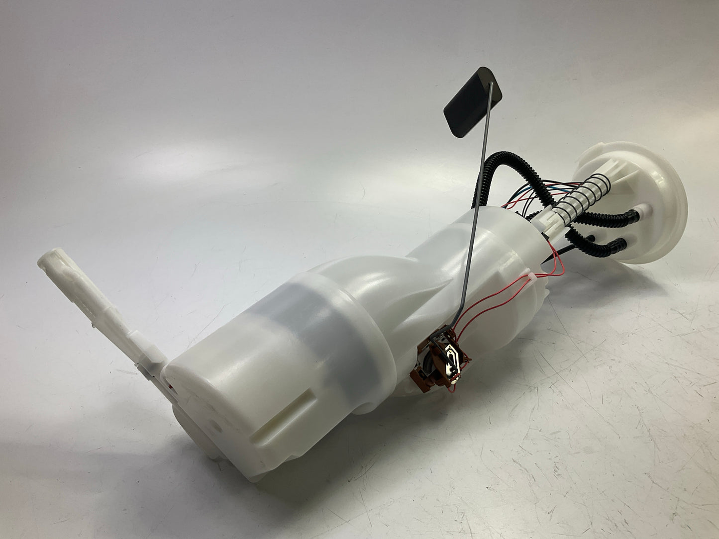 Delphi FG1705 Fuel Pump Module For 2003-2005 Land Rover Range Rover
