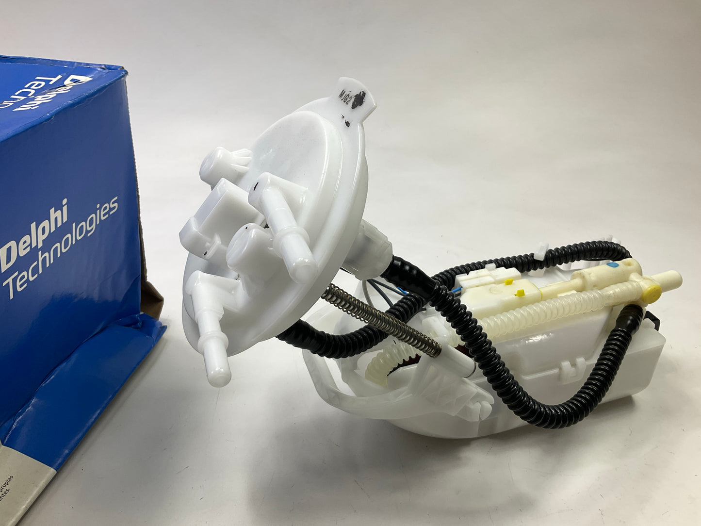 Missing The Float And Seal - Delphi FG1940 Fuel Pump, Comes AS-IS, AS SHOWN