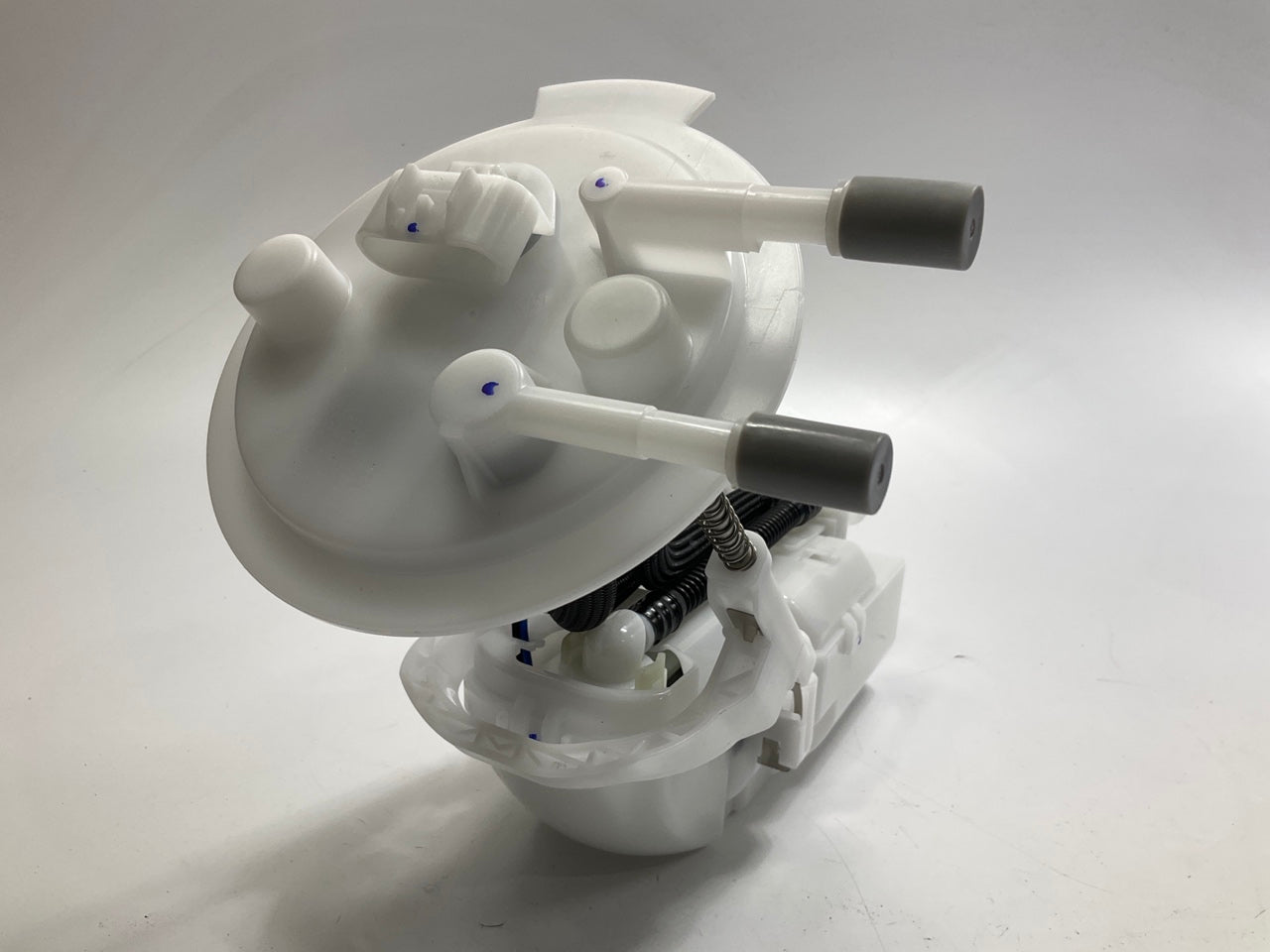 Delphi FG1940 Fuel Pump Module For 2004-2007 Cadillac CTS, 2005-2007 STS