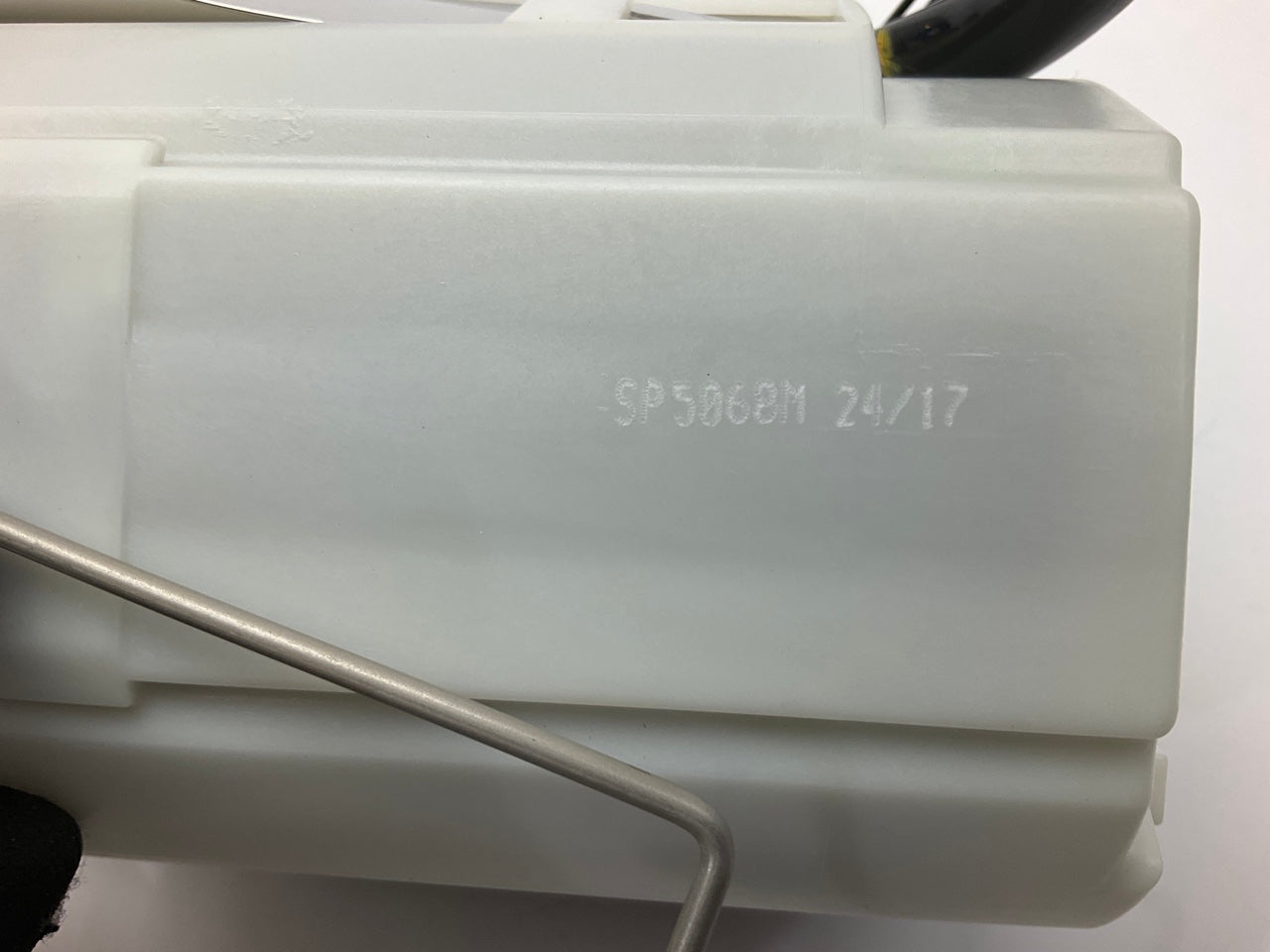 Delphi FG2210 Fuel Pump For 2005-2006 Mitsubishi Outlander 4WD ONLY