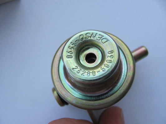 Delphi FP10289 OEM DENSO Fuel Pressure Regulator 1998-2000 Lexus LS400 4.0L-V8
