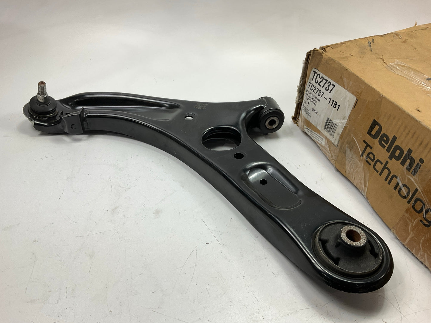 Delphi TC2737 Front Left Lower Control Arm For 2012-2017 Veloster, 11-16 Elantra