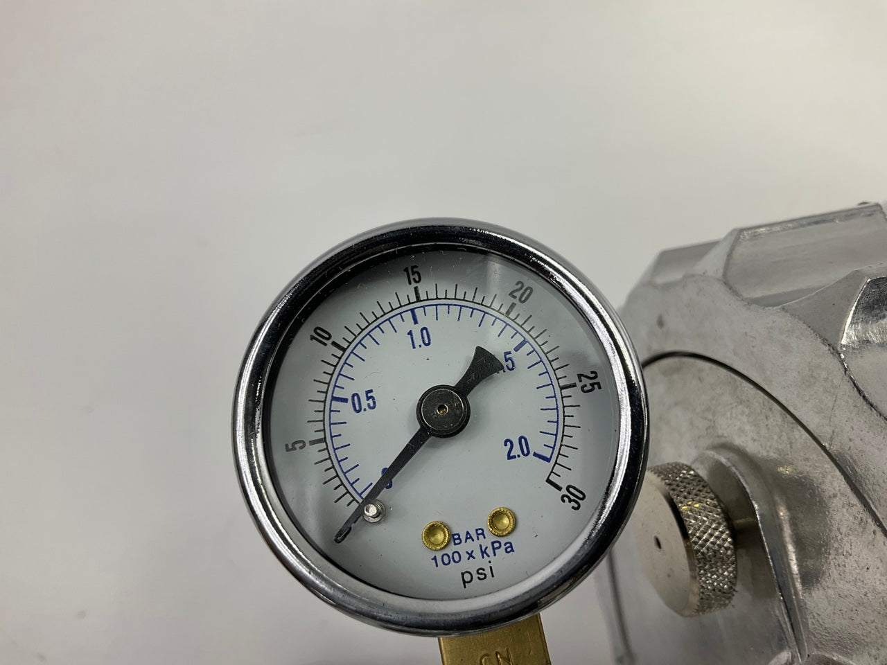 DeVilbiss 120033 2 Quart Aluminum Pressure Cup KB-555