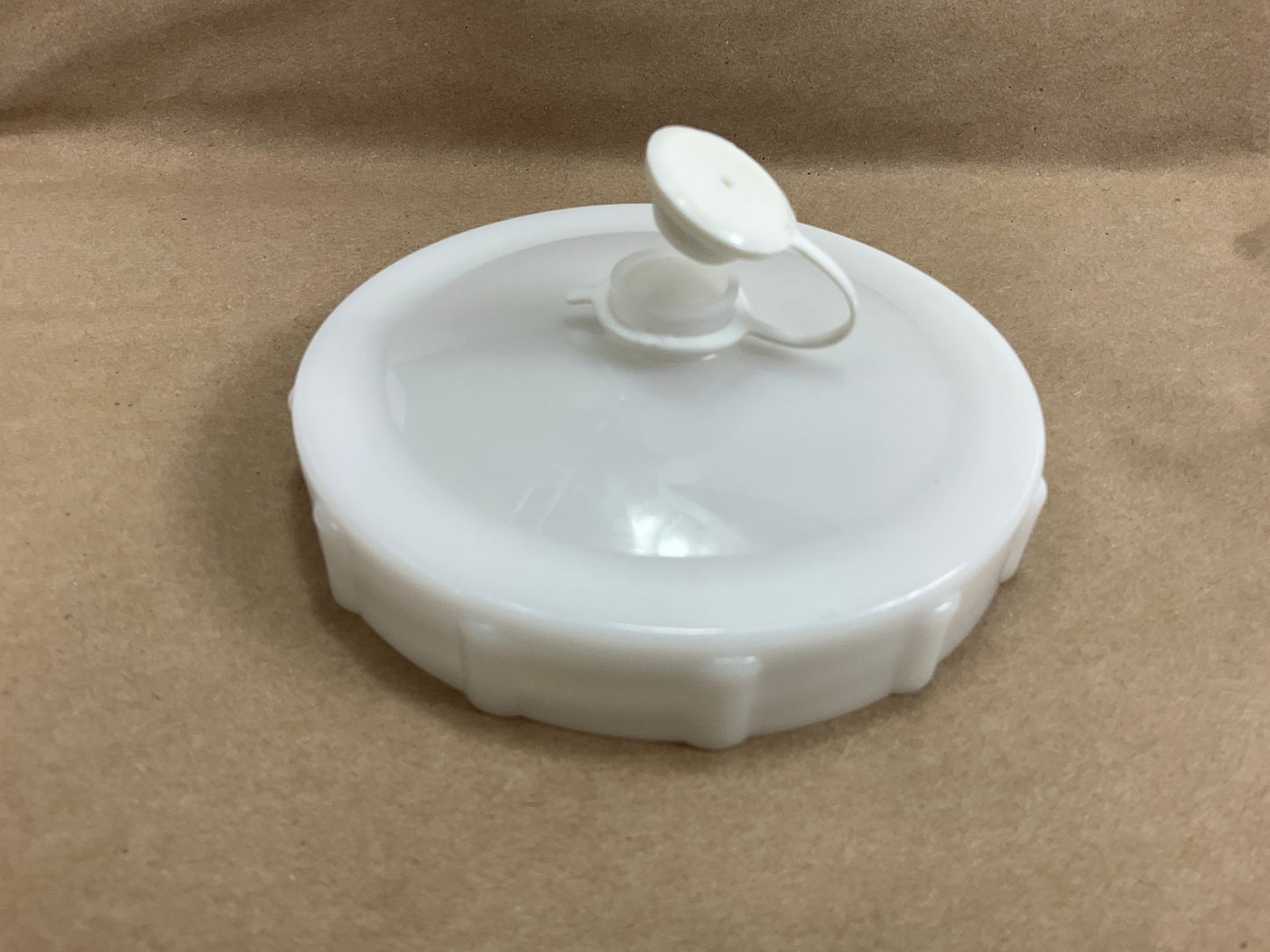 Devilbiss 190225 / GFC-402 Gravity Spray Gun Cup Lid For GFC-501 Gravity Cup