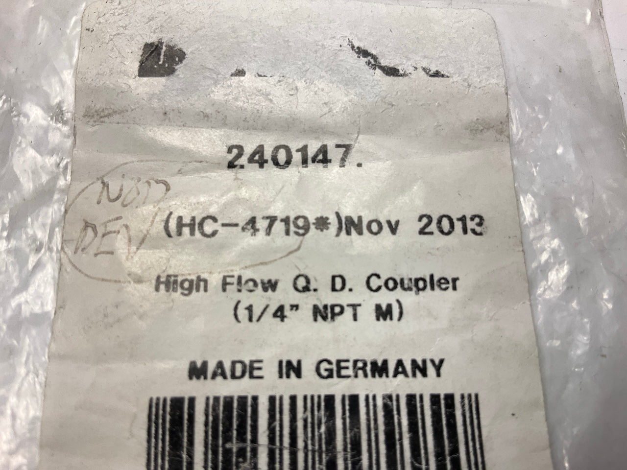 DeVilbiss 240147 Quick Disconnect High Flow Steel Coupler 1/4'' MNPT (NPT Male)