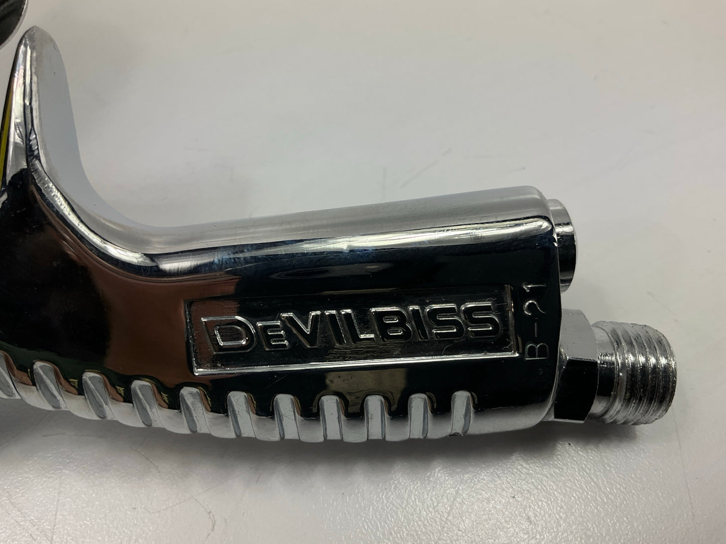 DeVilbiss 802405 StartingLine Mini Detail And Touch-Up Paint Spray Gun