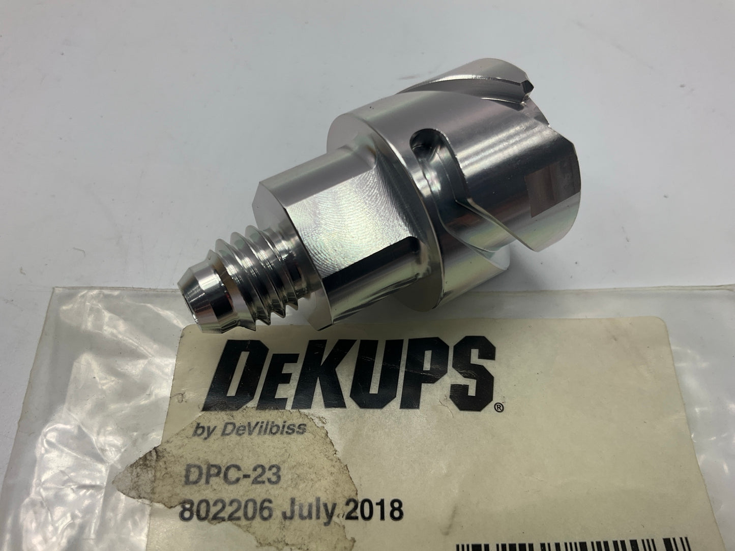 Devilbiss 802206 / DPC23, Gravity Spray Gun Adapter For DeVilbiss SRi, Binks Cub