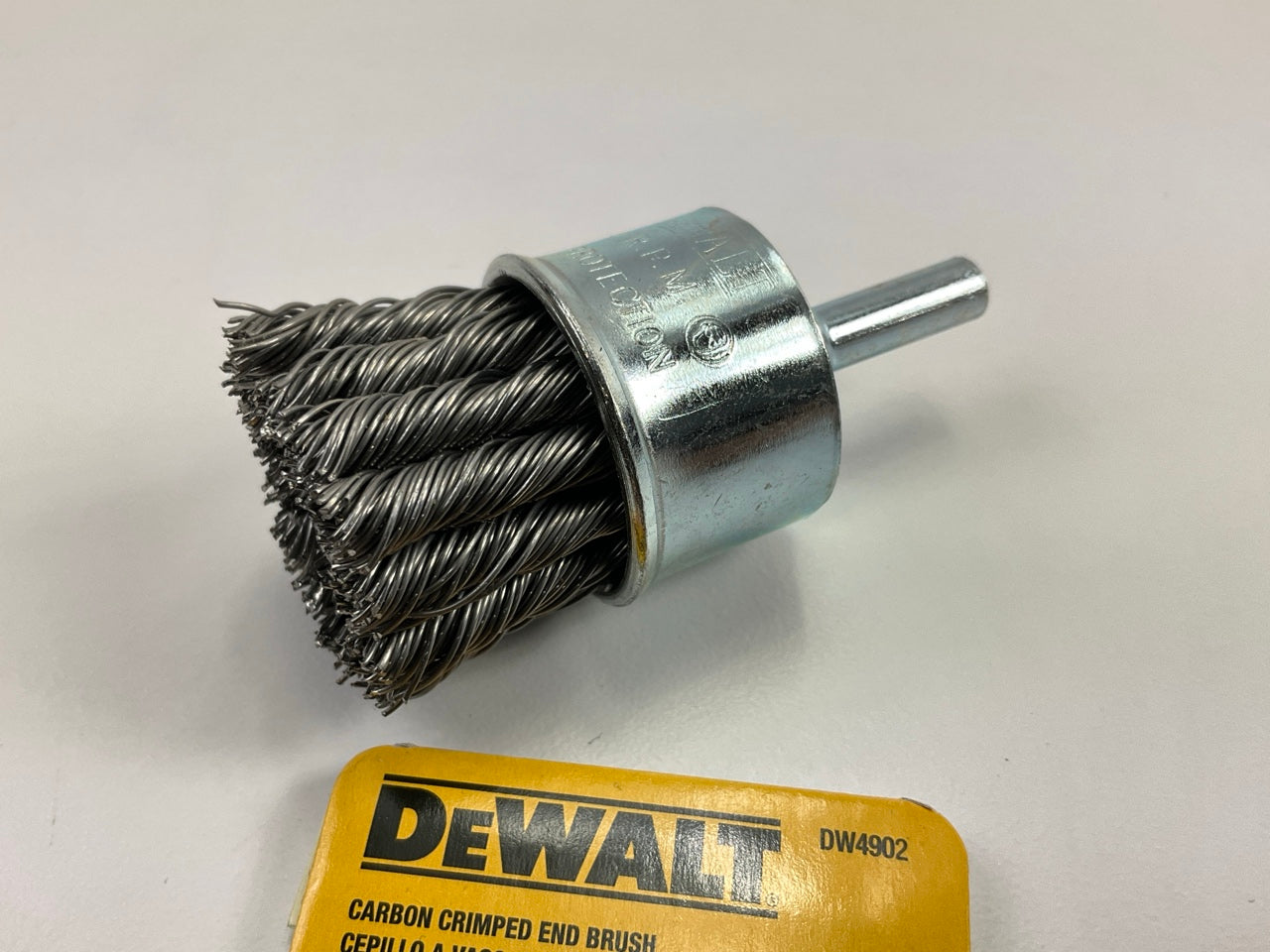 Dewalt DW4902 Knot Wire End Brush, 1'' X 1/4''