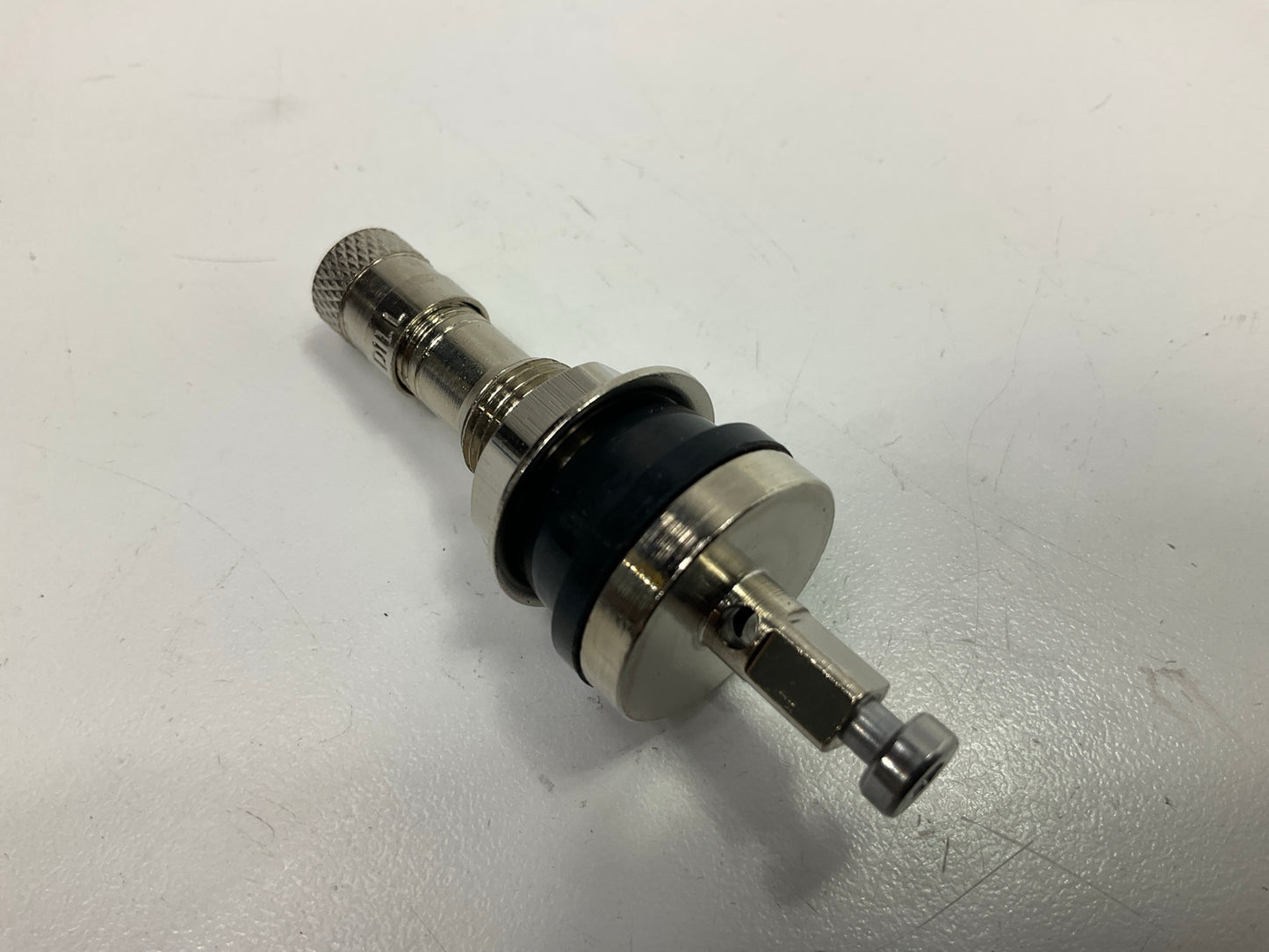 Dill VS919 Ford & GM TPMS Sensor Replacement Valve Stem (0.625'' Wheel Hole)
