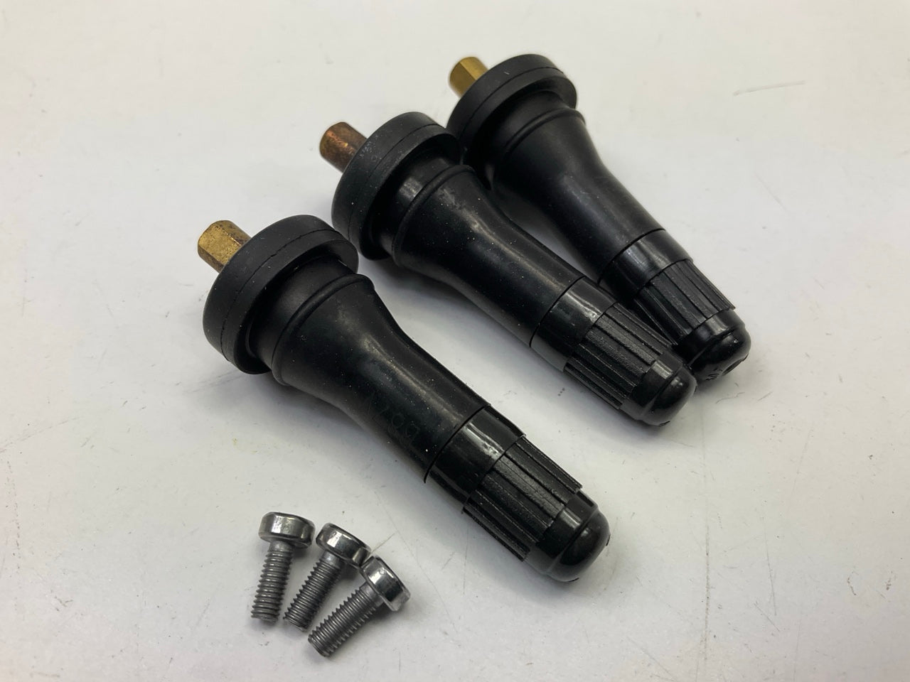 Pack Of 25 - Dill Air Controls VS-950 Snap-In TPMS Rubber Valve Stem