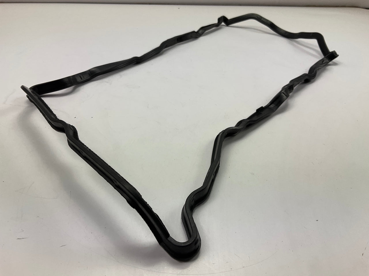 DNJ VC657G Valve Cover Gasket Set For 2007-2013 Nissan Altima, 07-12 Sentra 2.5L