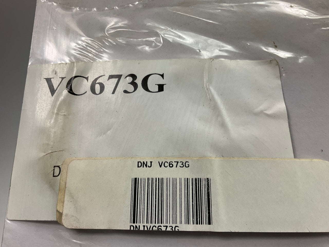 DNJ VC673G Valve Cover Gasket Set With Grommets For 2000-02 Infiniti G20 SR20DE