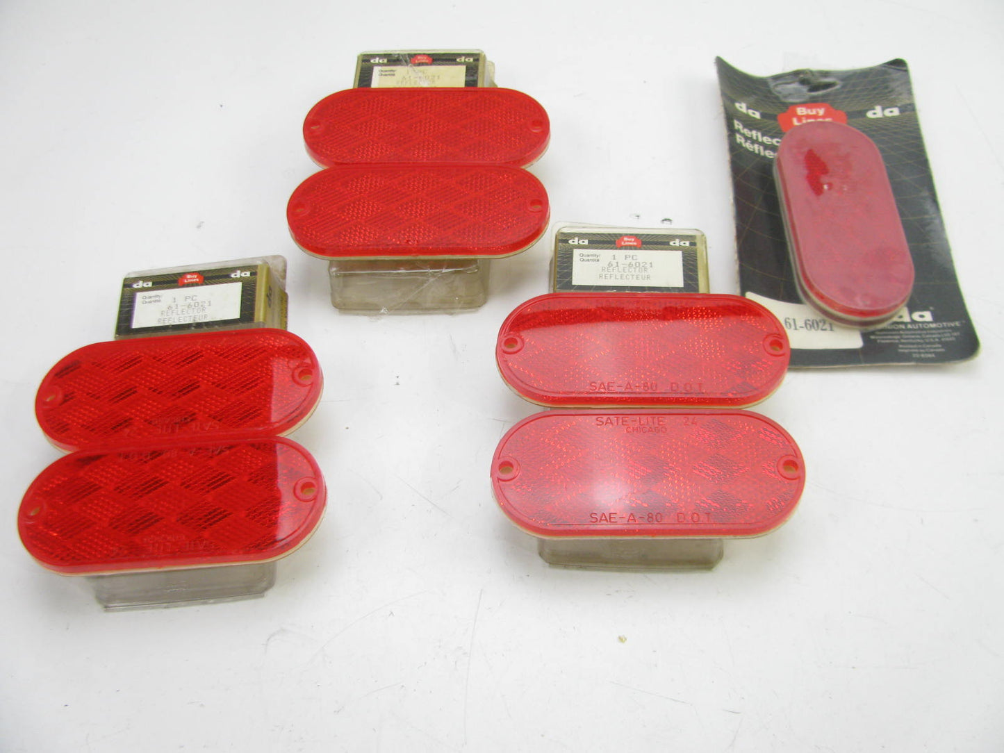 (x8) Vintage Dominion 61-6021 Two-screw Oval Red Reflectors
