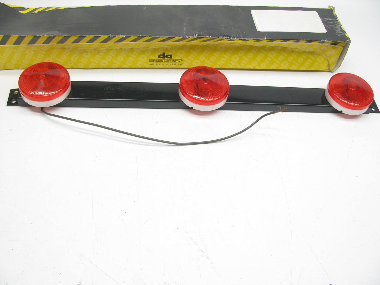 Dominion 713524 Trailer Truck ID Light Bar 3-round Lamps 18 1/2'' Long