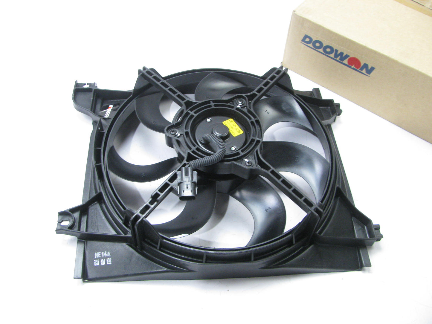 Doowon 253801G100 Engine Cooling Fan Assembly For 2006-2008 Kia Rio