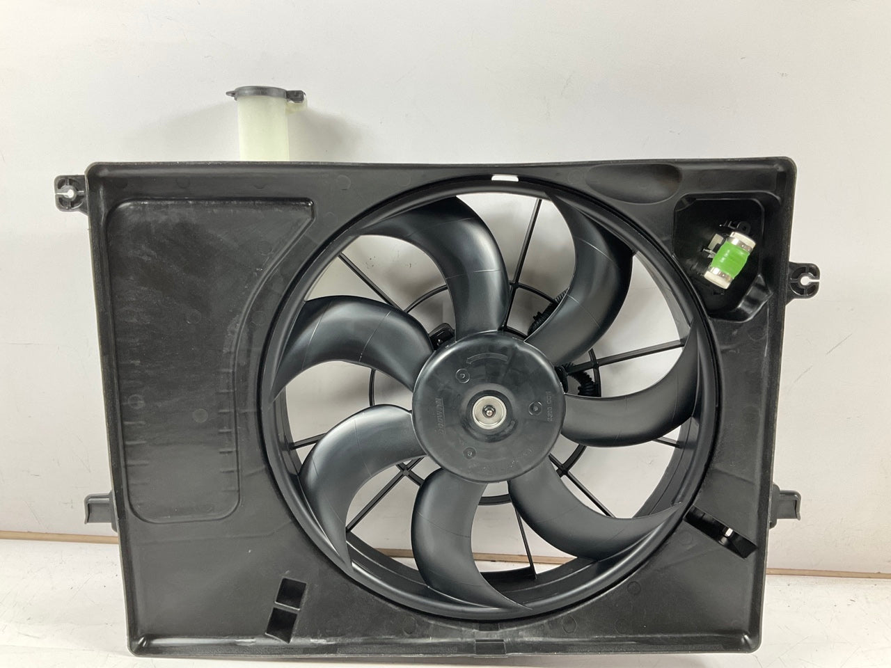 Doowon 253803X000 Radiator Cooling Fan For 2011-2013 Elantra, 13-15 Elantra GT