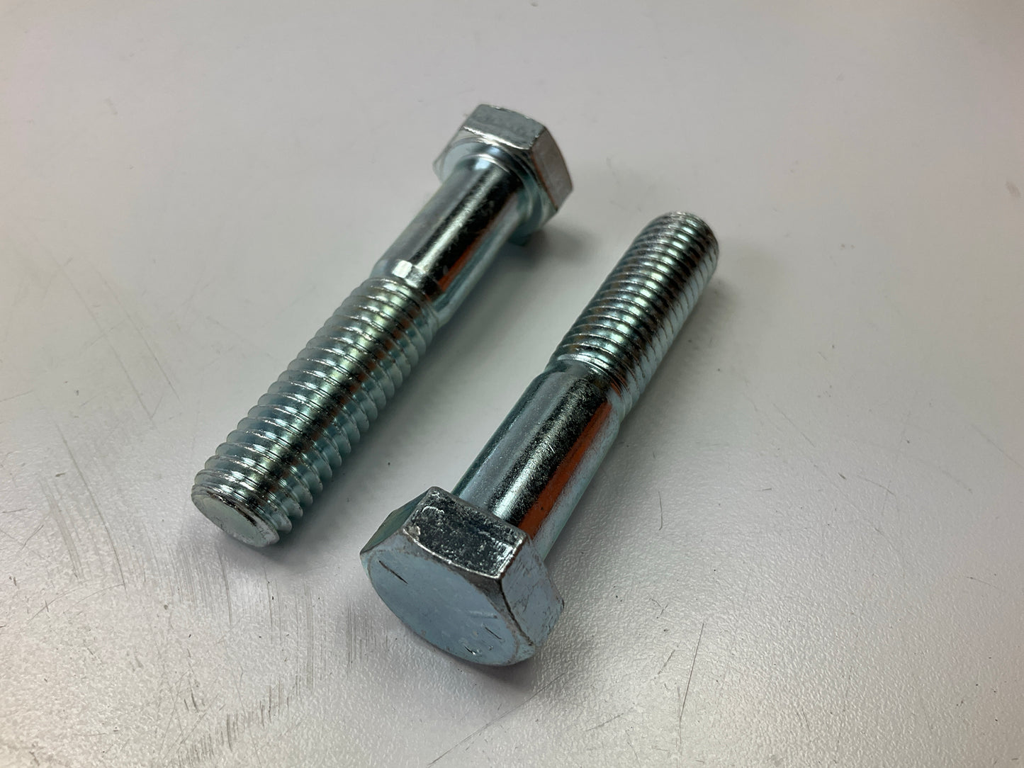 47 Bolts - Dorman 170-425 Grade 5,  1/2-13x 2-1/2'' Hex Head Cap Screw Bolts