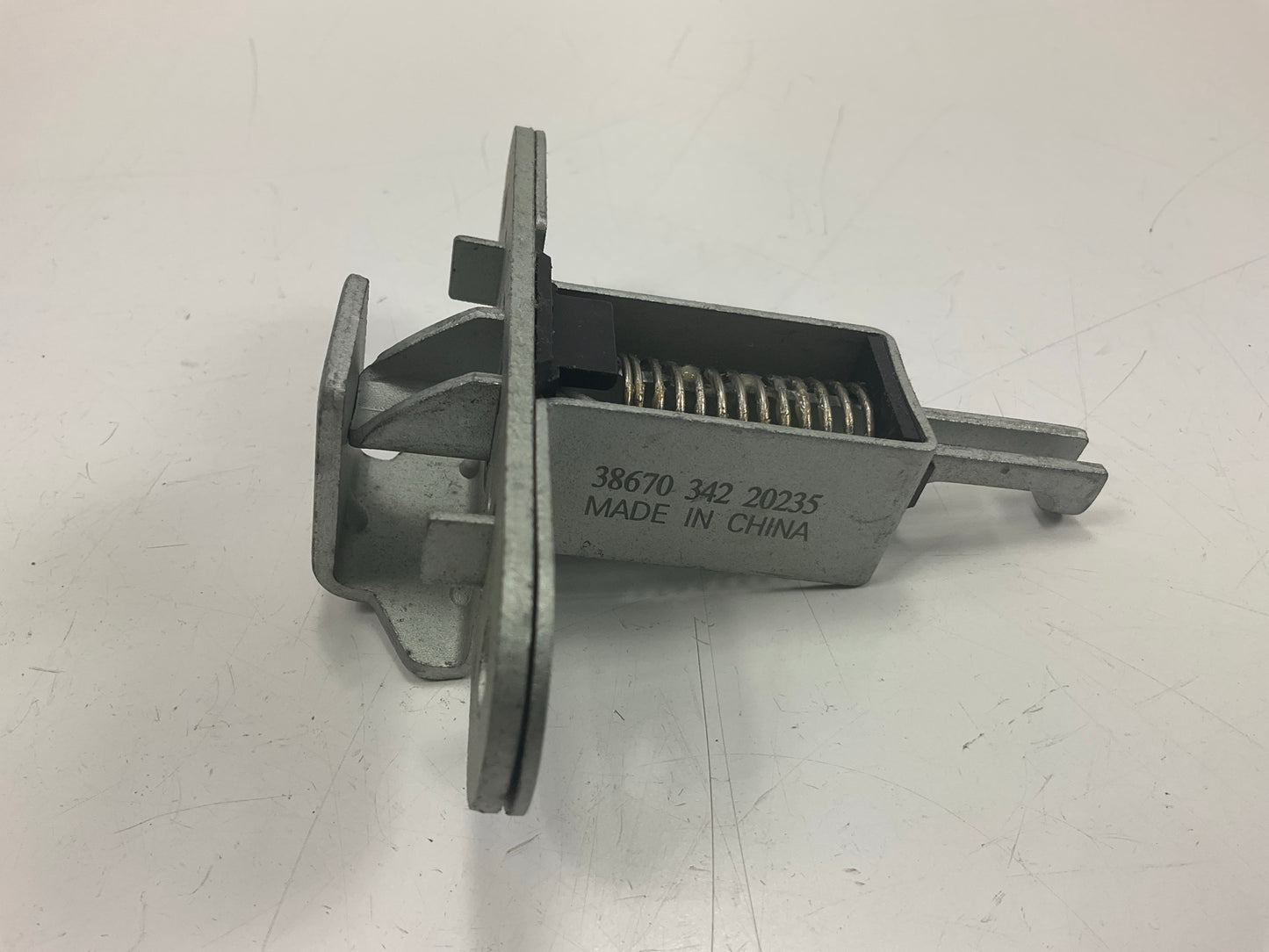 MISSING BOLTS - Dorman 38670 Tailgate Latch For 1993-2011 Ford Ranger