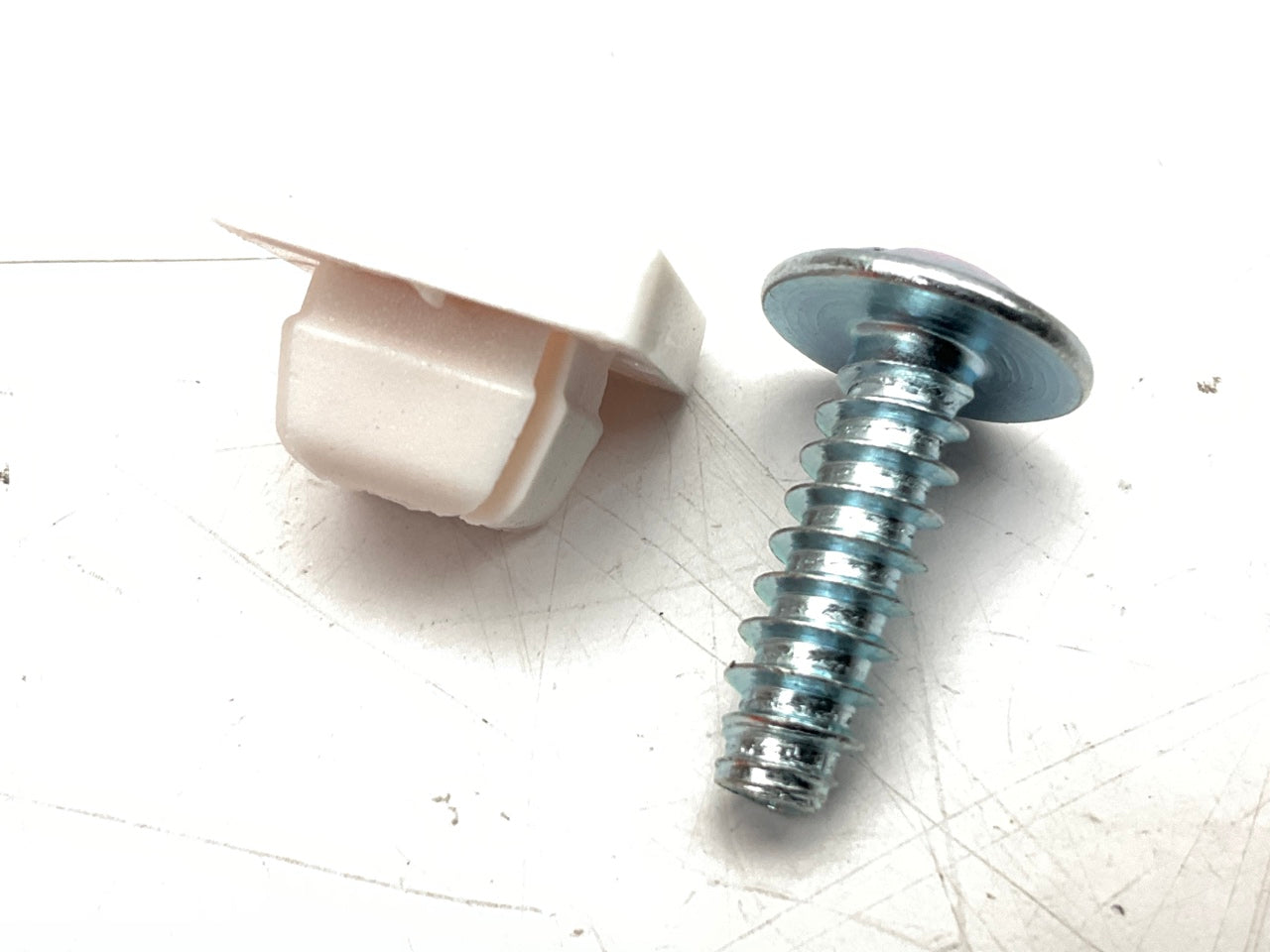(25) Dorman 395-010 License Plate Fasteners- 1/4 X 3/4 In