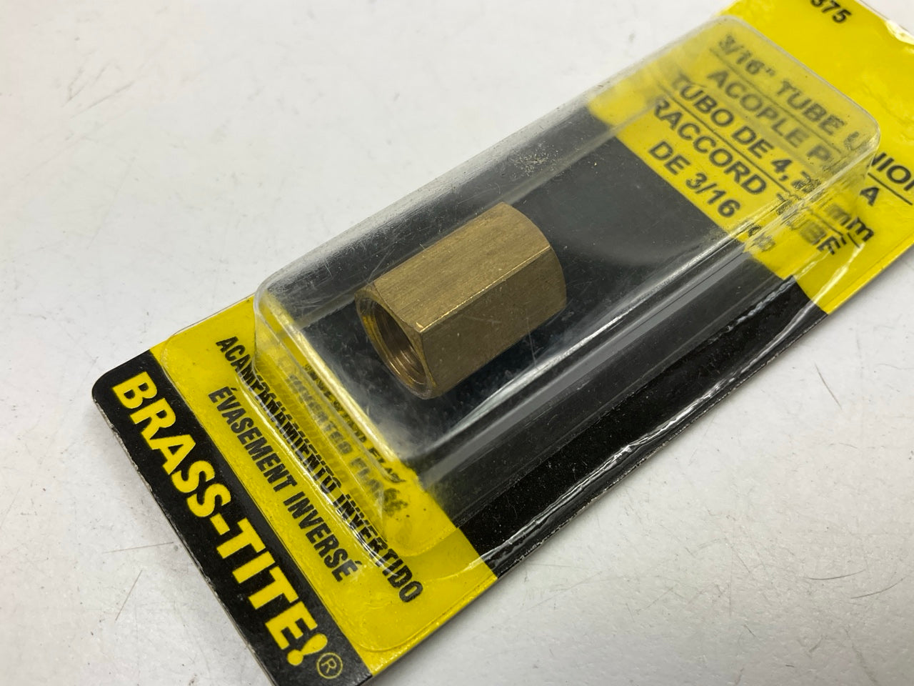 Dorman 43375 Inverted Flare Fitting Union 3/16''
